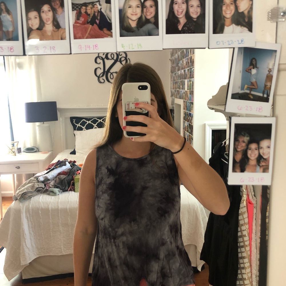 Tank - Picture 2 of 2